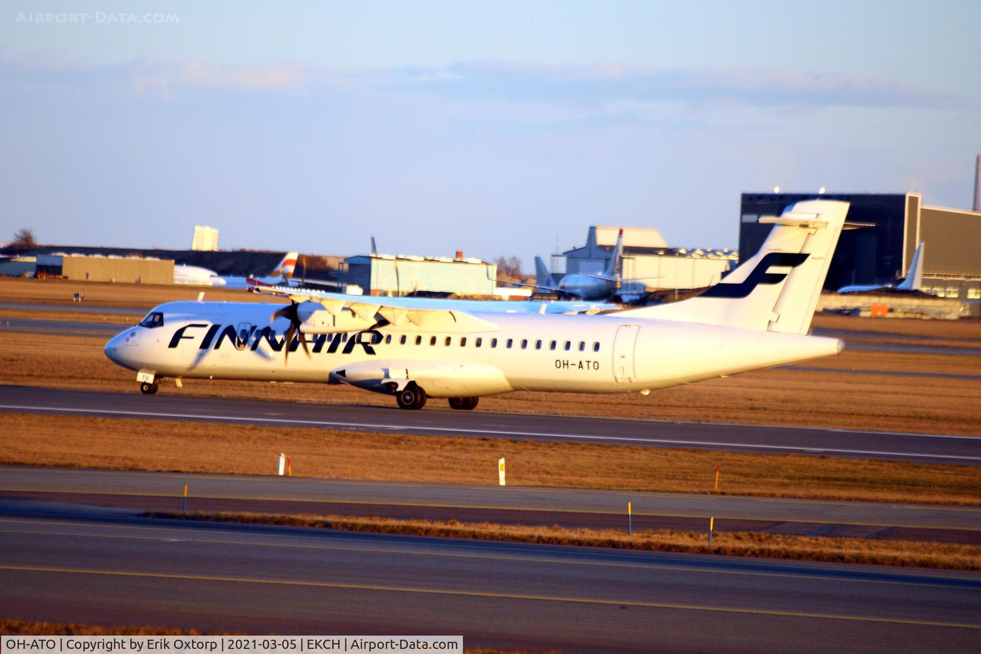 OH-ATO, 2011 ATR 72-212A C/N 977, OH-ATO landed rw 04L