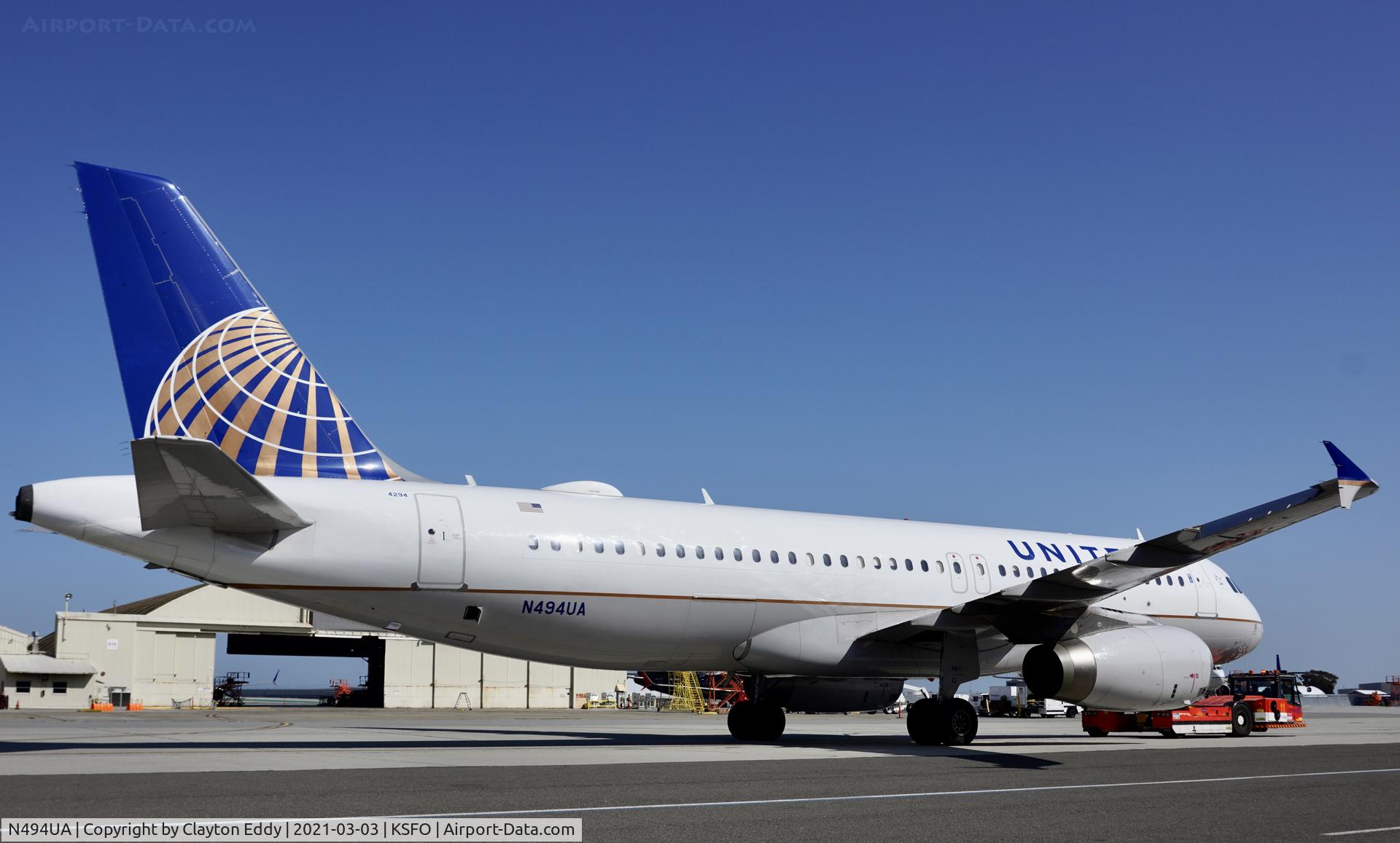 N494UA, 2002 Airbus A320-232 C/N 1840, SFO 2021.