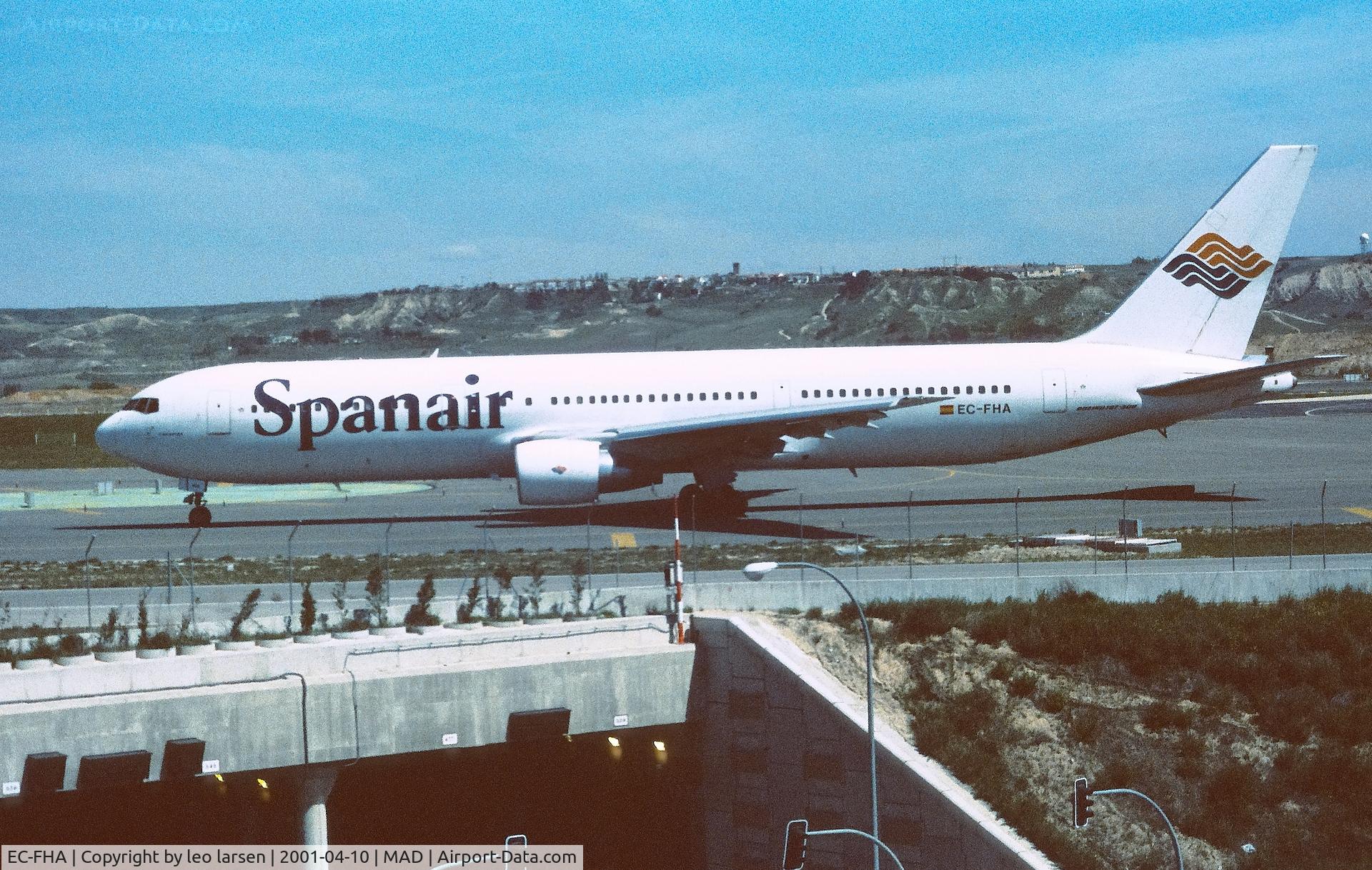 EC-FHA, 1991 Boeing 767-3Y0/ER C/N 25000, Madrid 10.4.2001