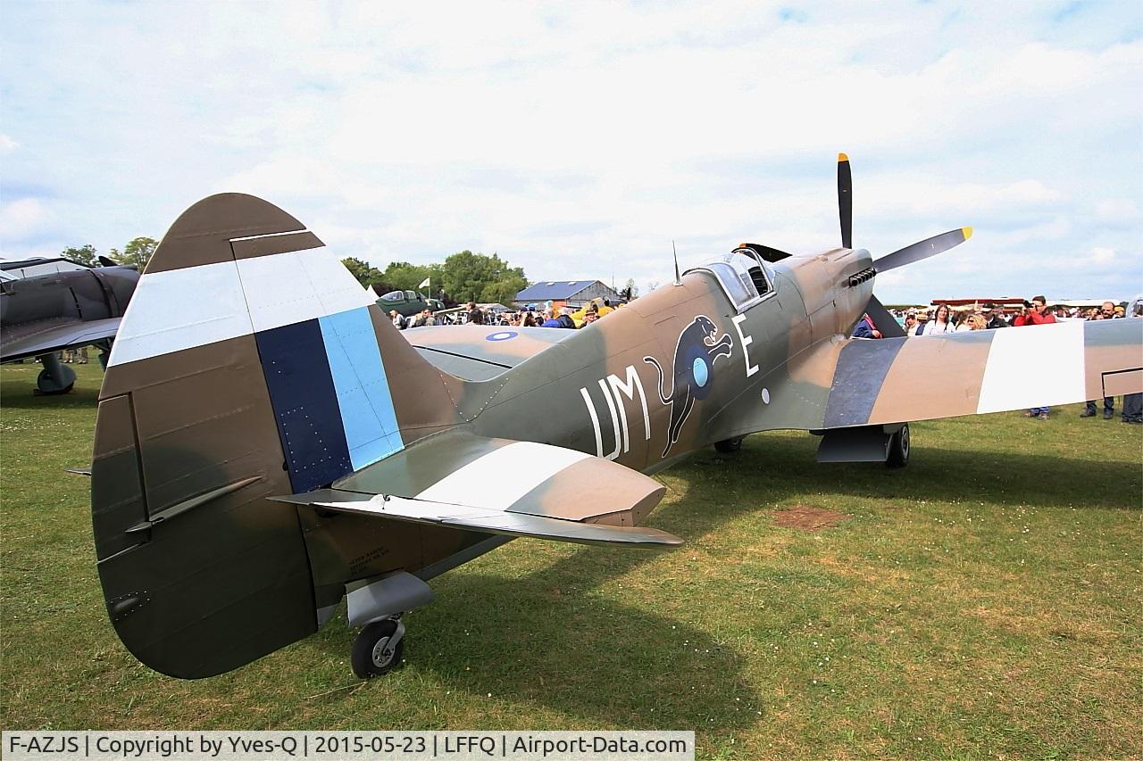 F-AZJS, 1944 Supermarine 389 Spitfire PR.XIX C/N 6S/585110, Supermarine 389 Spitfire PR.XIX, Static display, La Ferté-Alais airfield (LFFQ) Air show 2015