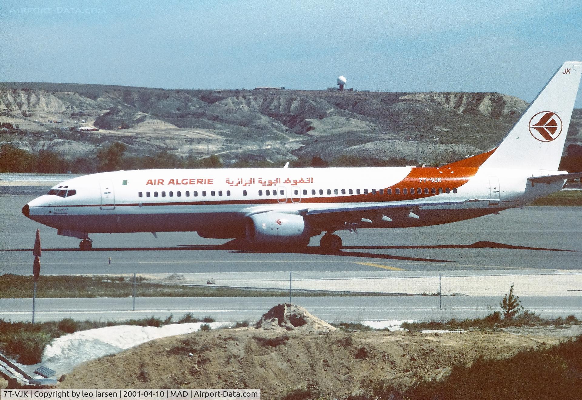 7T-VJK, 2000 Boeing 737-8D6 C/N 30203, Madrid 10.4.2001