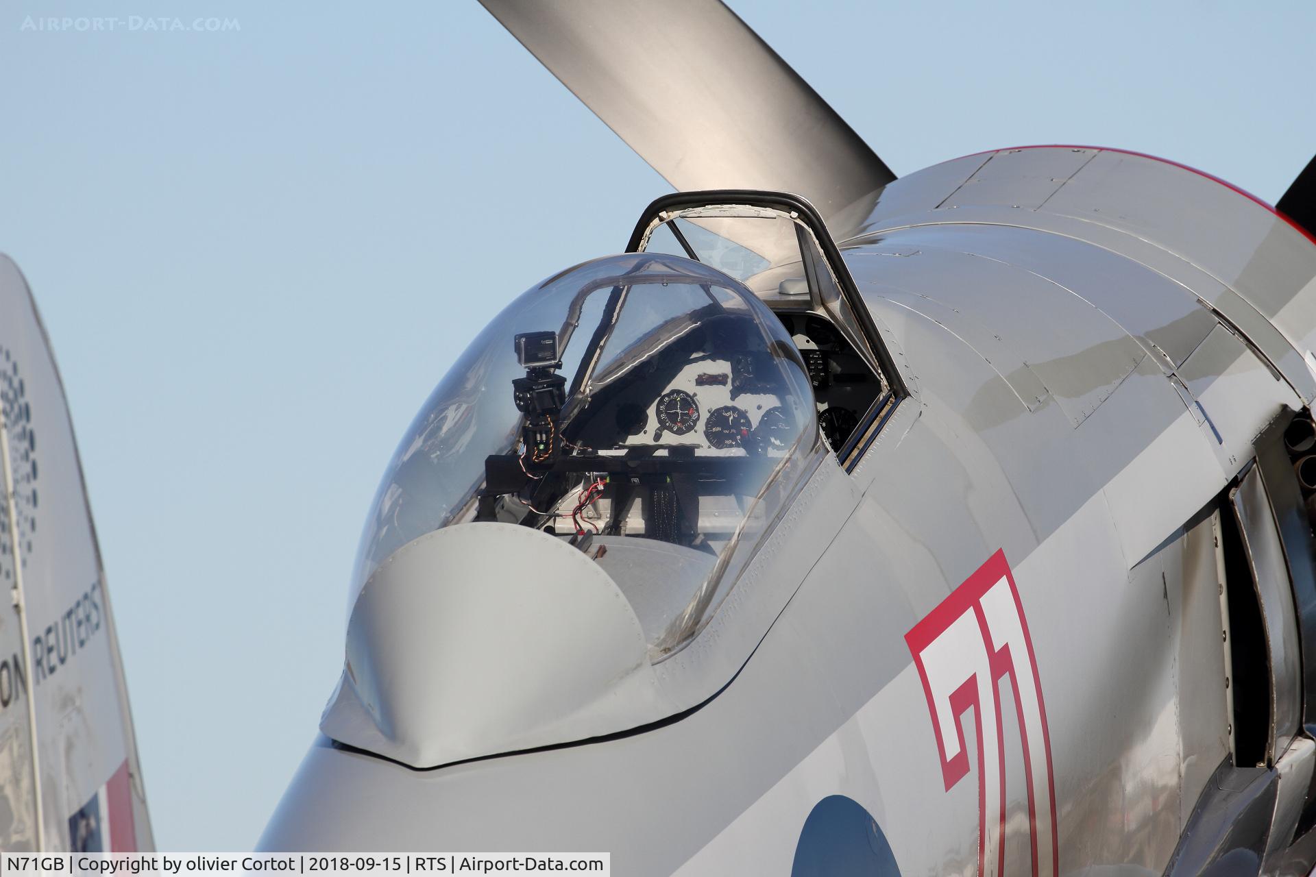 N71GB, 1949 Hawker Sea Fury T.20 C/N 37525, a view on the cockpit