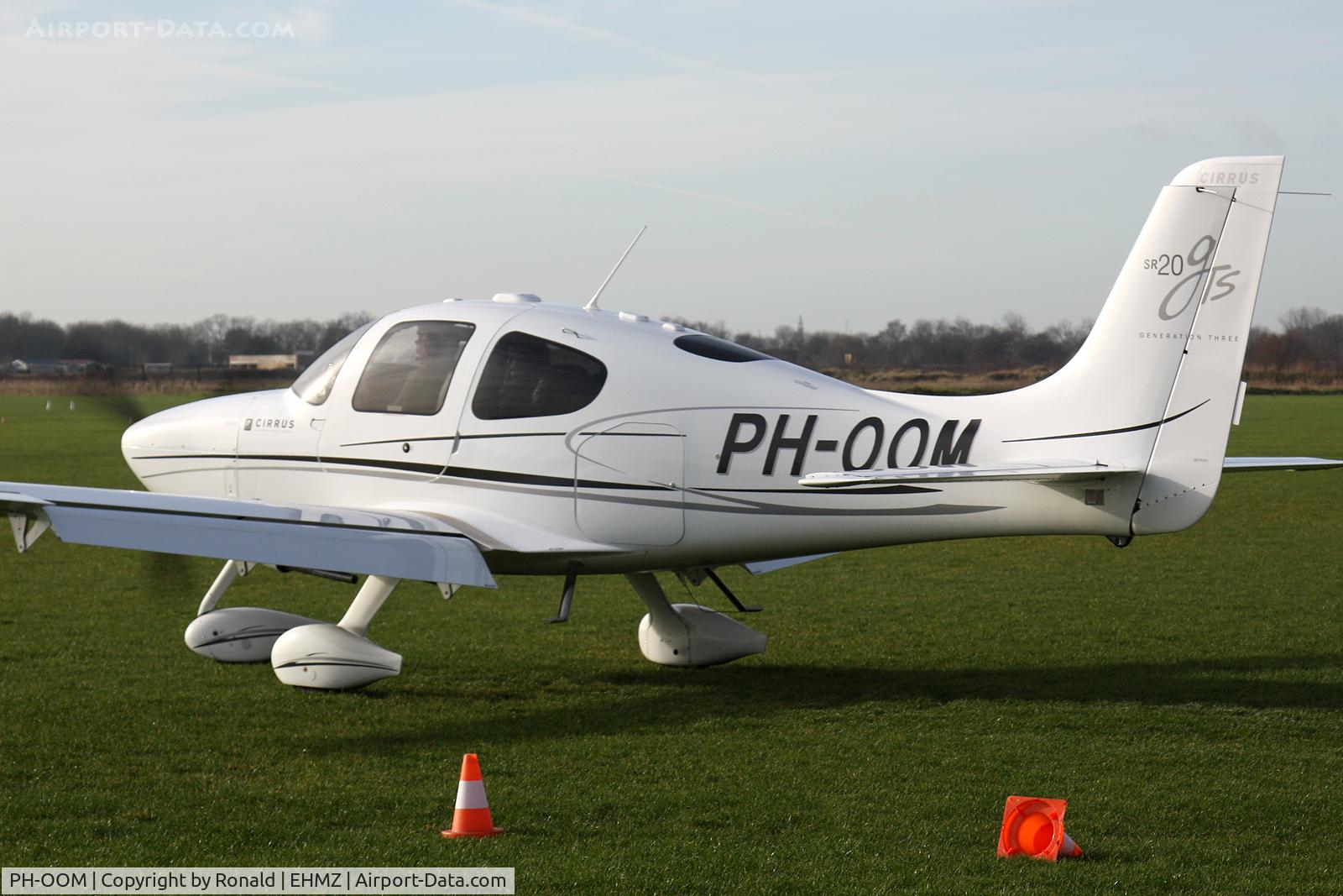 PH-OOM, 2008 Cirrus SR20 G3 GTS C/N 1977, at ehmz