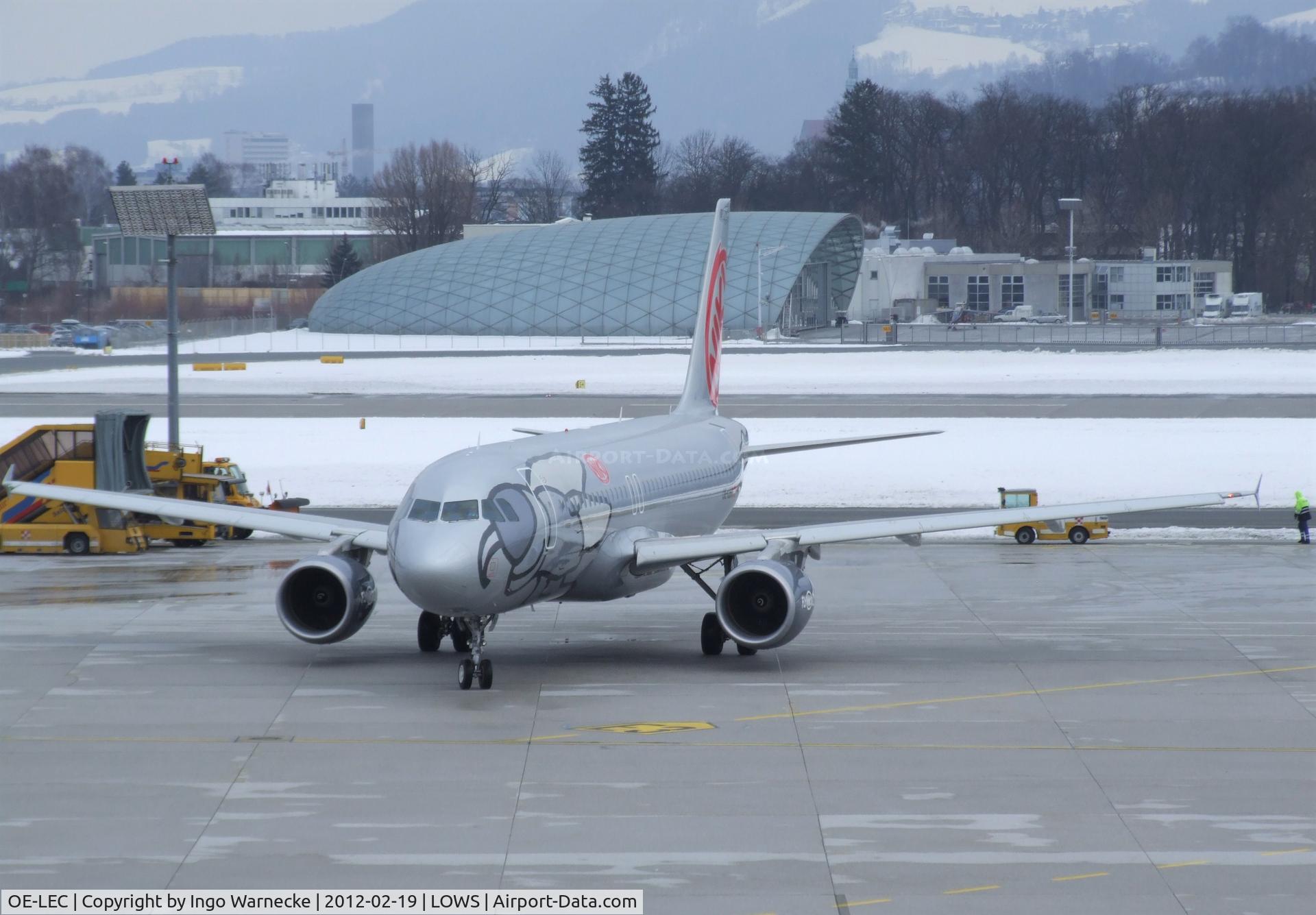 OE-LEC, 2010 Airbus A320-214 C/N 4316, Airbus A320-214 of NIKI at Salzburg airport