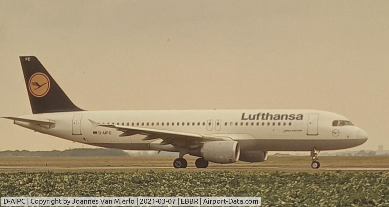 D-AIPC, 1989 Airbus A320-211 C/N 0071, Taxiing at Brussels