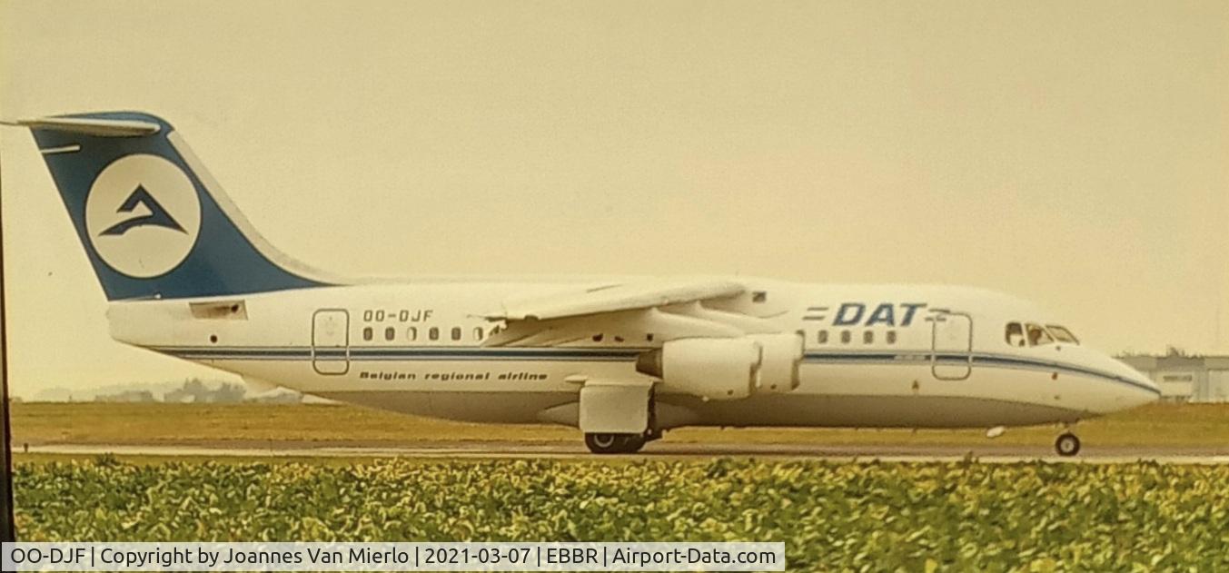 OO-DJF, 1990 British Aerospace BAe.146-200 C/N E2167, Taxiing at Brussels