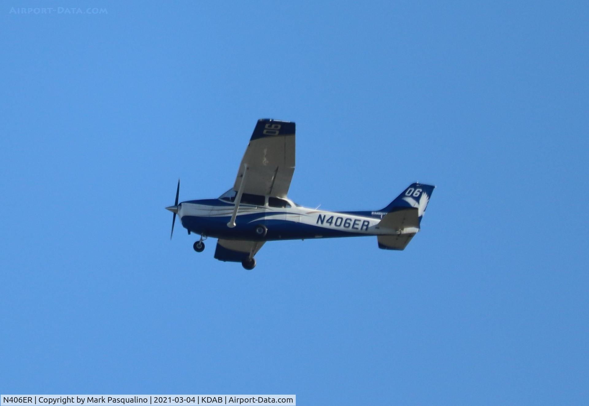 N406ER, 2014 Cessna 172S C/N 172S11437, Cessna 172S