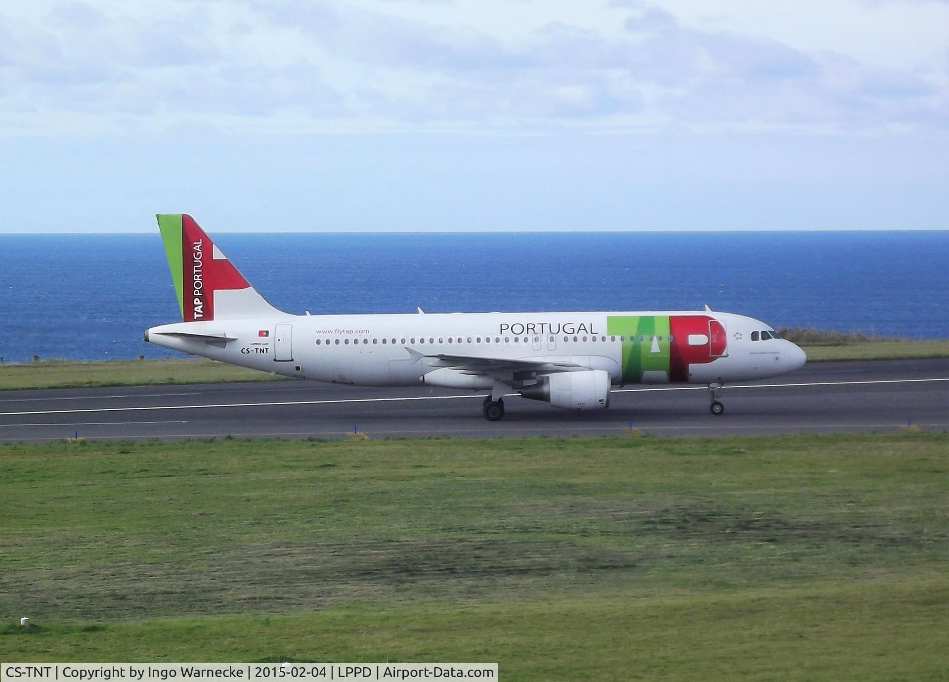 CS-TNT, 2009 Airbus A320-214 C/N 4095, Airbus A320-214 of TAP at Ponta Delgada Airport, Sao Miguel / Azores