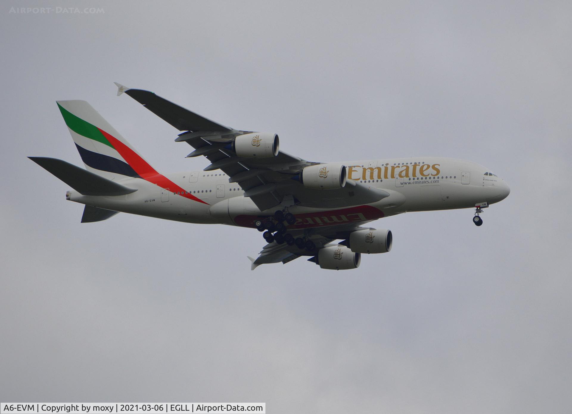 A6-EVM, 2019 Airbus A380-842 C/N 264, Airbus A380-842 on finals to 9R London Heathrow.