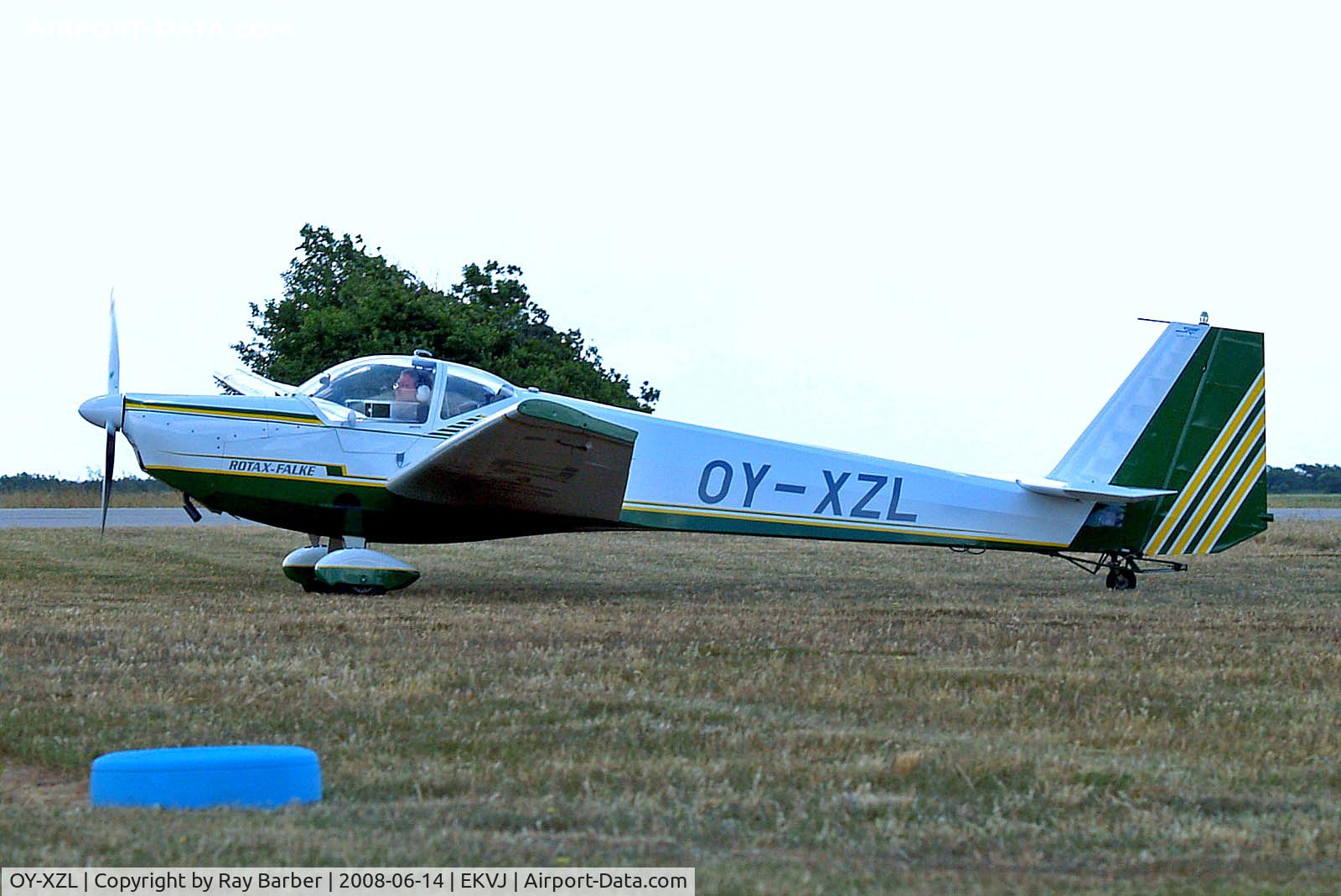 OY-XZL, 2002 Scheibe SF-25C Falke C/N 44684, OY-XZL   Scheibe SF-25C Falke 2000 [44684] Stauning~OY 14/06/2008