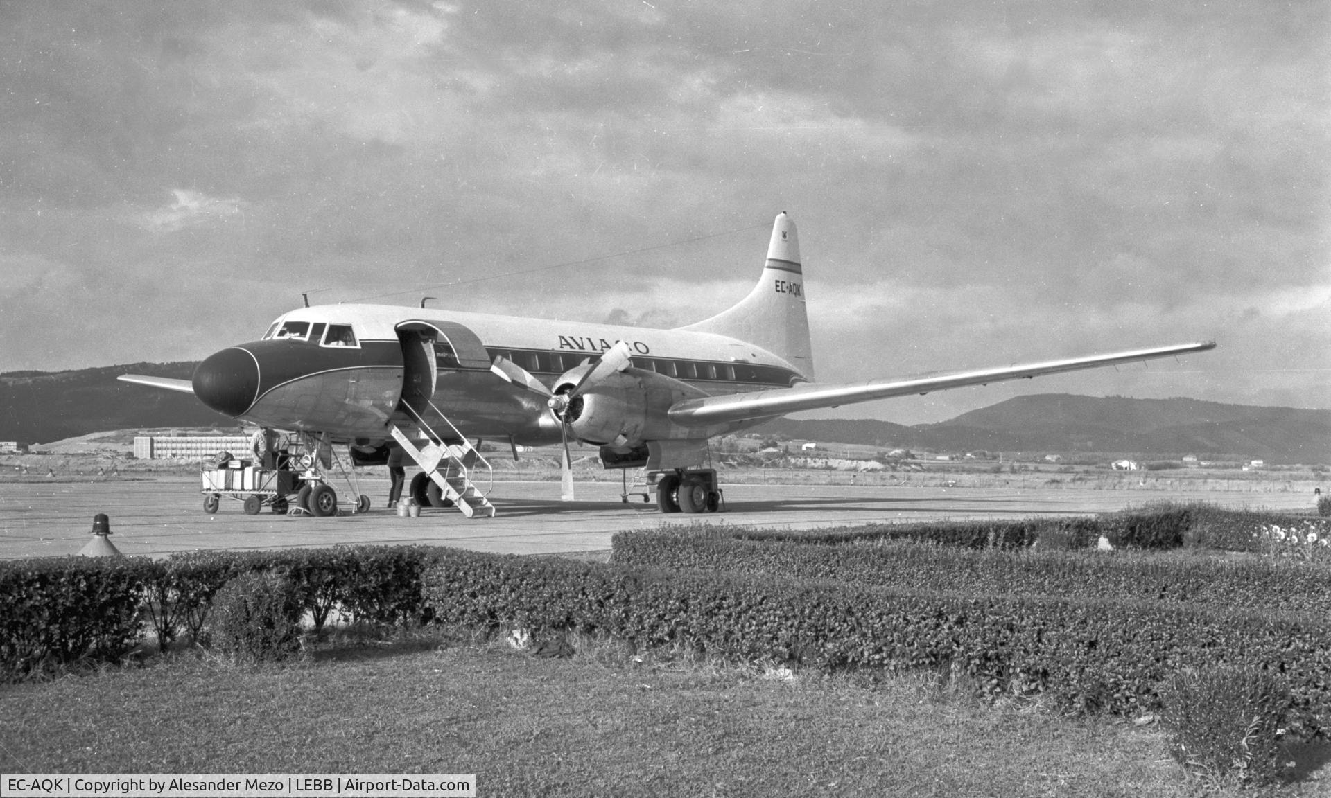 EC-AQK, 1957 Convair 440 Metropolitan C/N 406, The plain parked at Sondika (Old Bilbao Airport) on summer 1964.
It, and other similars with other matriculation numbers, were covering the lines Madrid-Bilbao-Madrid and Barcelone-Bilbao-Barcelone.