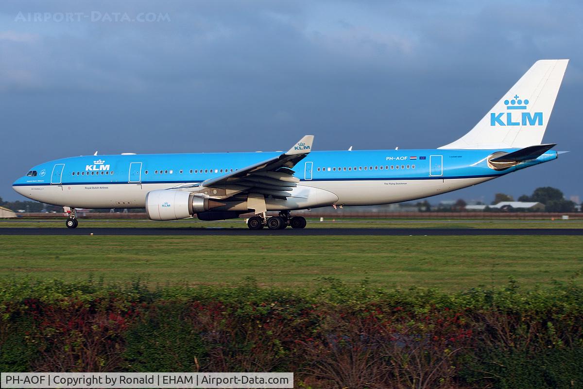 PH-AOF, 2006 Airbus A330-203 C/N 801, at spl