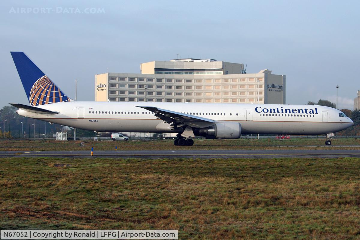 N67052, 2000 Boeing 767-424/ER C/N 29447, at cdg