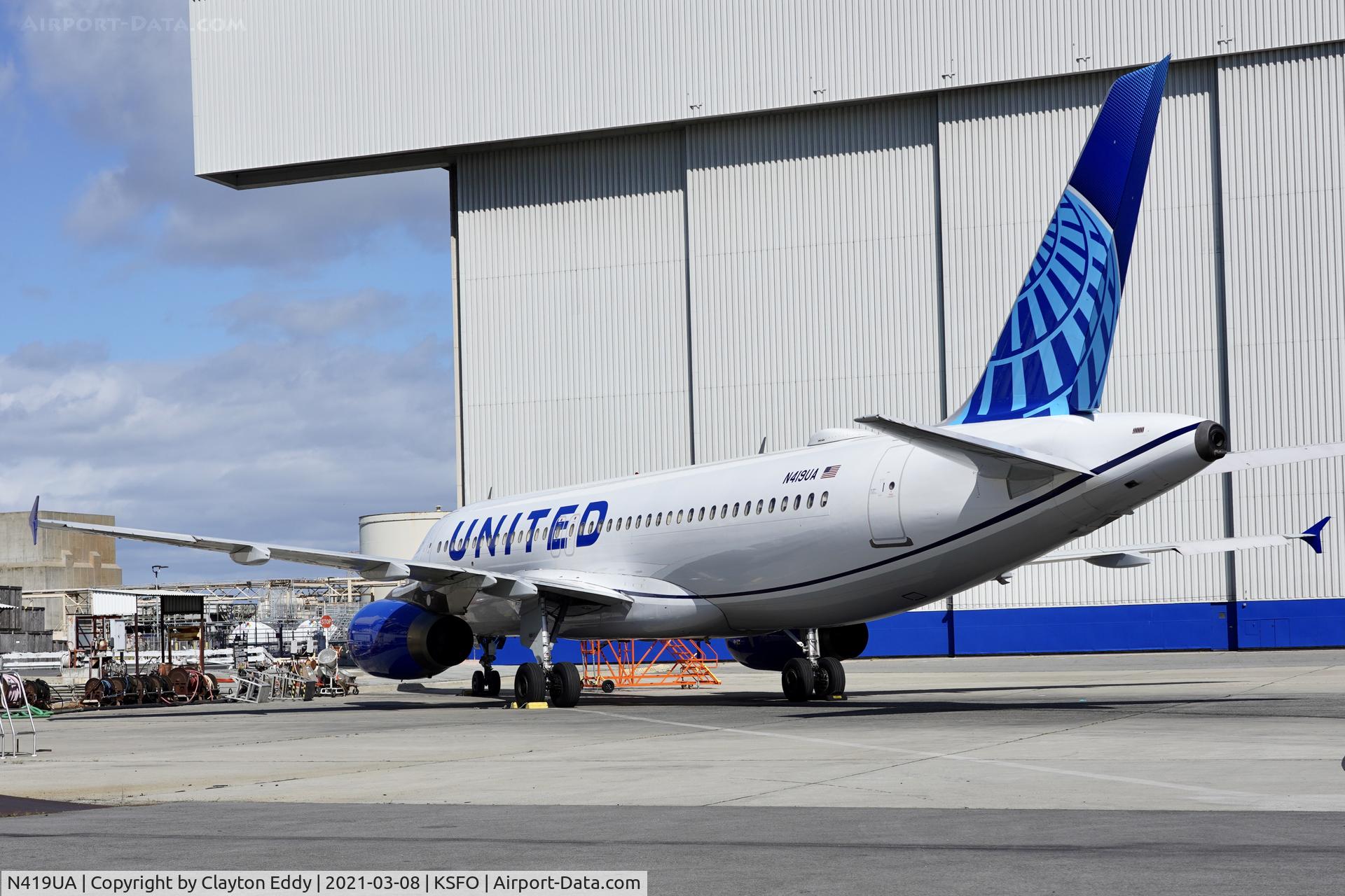 N419UA, 1994 Airbus A320-232 C/N 487, I'm back. Thought the plane was getting parked, but  was getting painted. SFO 2021.