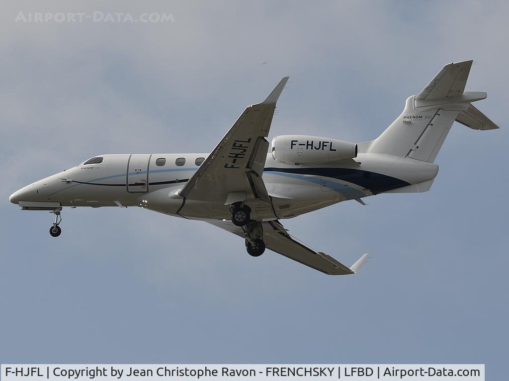 F-HJFL, 2017 Embraer EMB-505 Phenom 300 C/N 50500442, Ixair