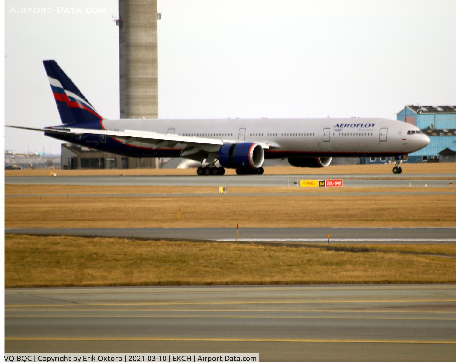 VQ-BQC, 2014 Boeing 777-3M0/ER C/N 41688, VQ-BQC landed rw 22L