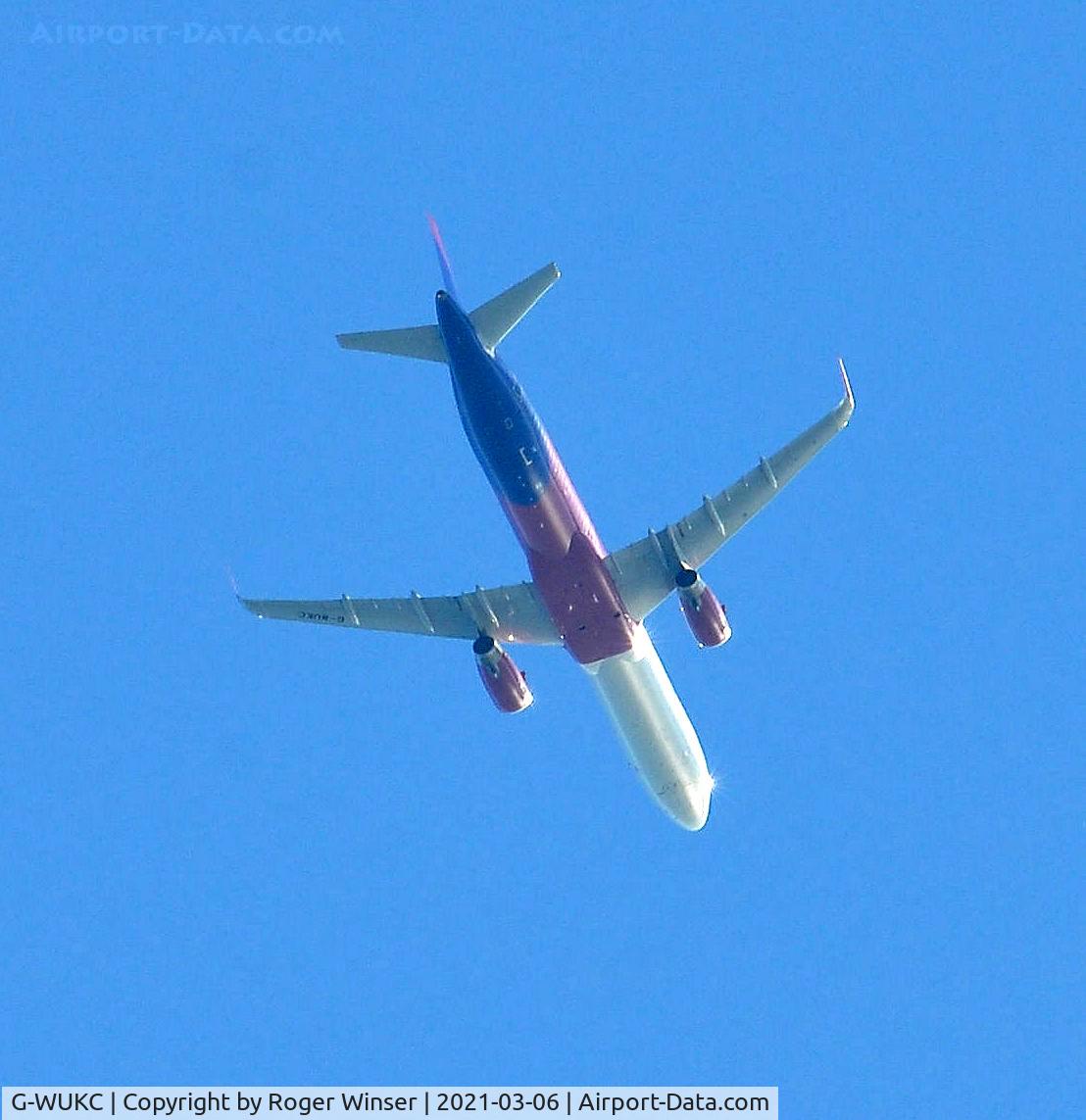 G-WUKC, 2018 Airbus A321-231 C/N 8169, Off airport Wizz Air's A321 southbound at 8000 feet over Swansea Bay, Wales, UK