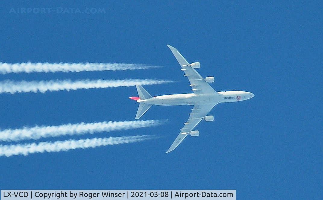 LX-VCD, 2011 Boeing 747-8R7F C/N 35809, Cargolux B747 eastbound at 39000 feet over Swansea, Wales,UK.