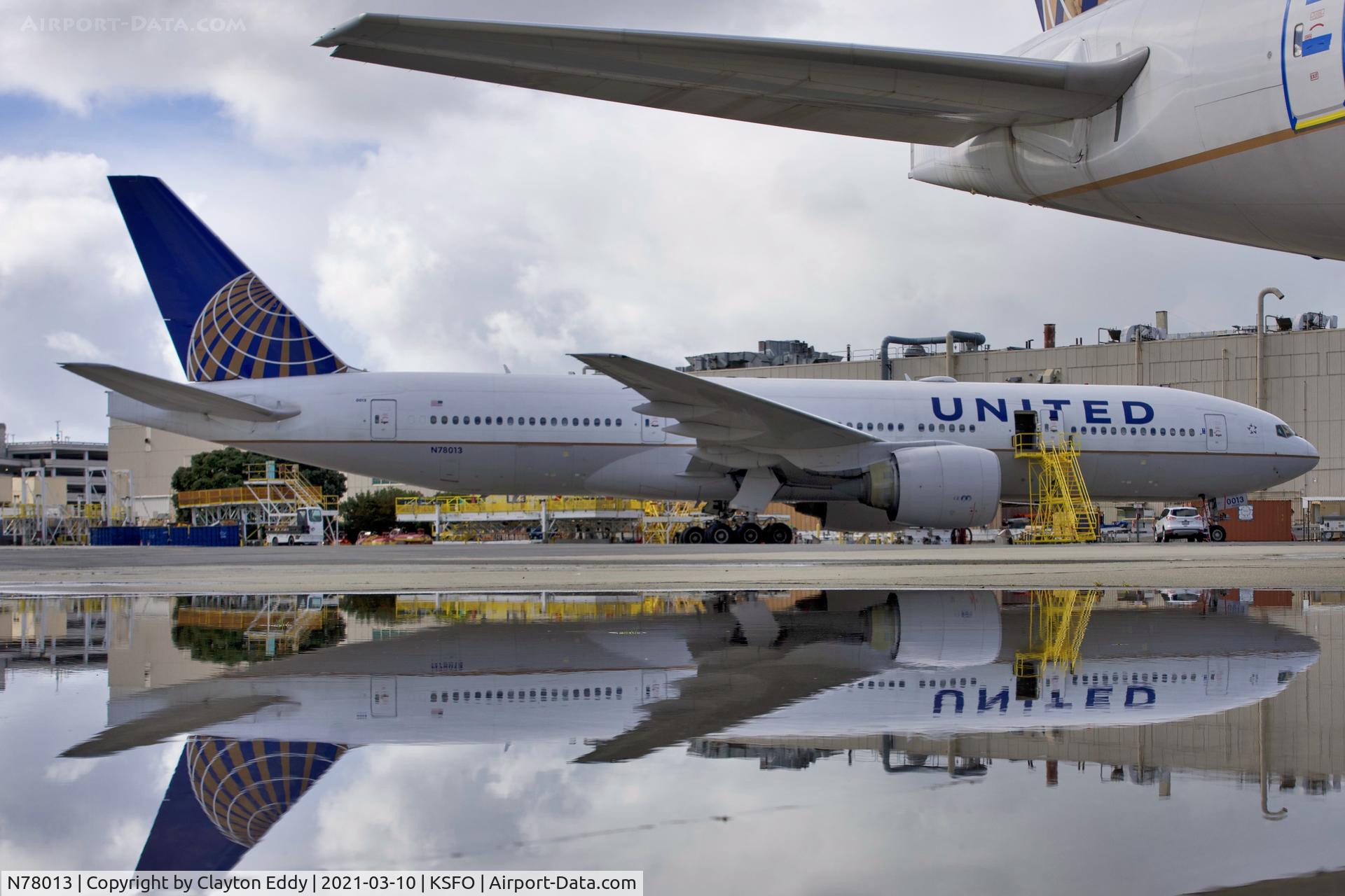 N78013, 1999 Boeing 777-224 C/N 29861, SFO 2021.