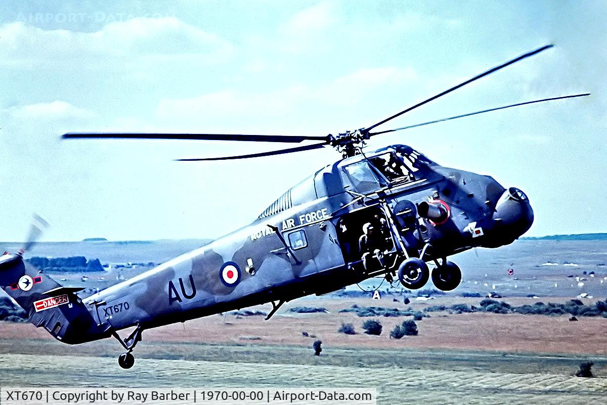 XT670, 1966 Westland Wessex HC.2 C/N WA538, XT670   Westland Wessex HC.2 [WA/538] (Royal Air Force) Larkhill~G  @ 1970