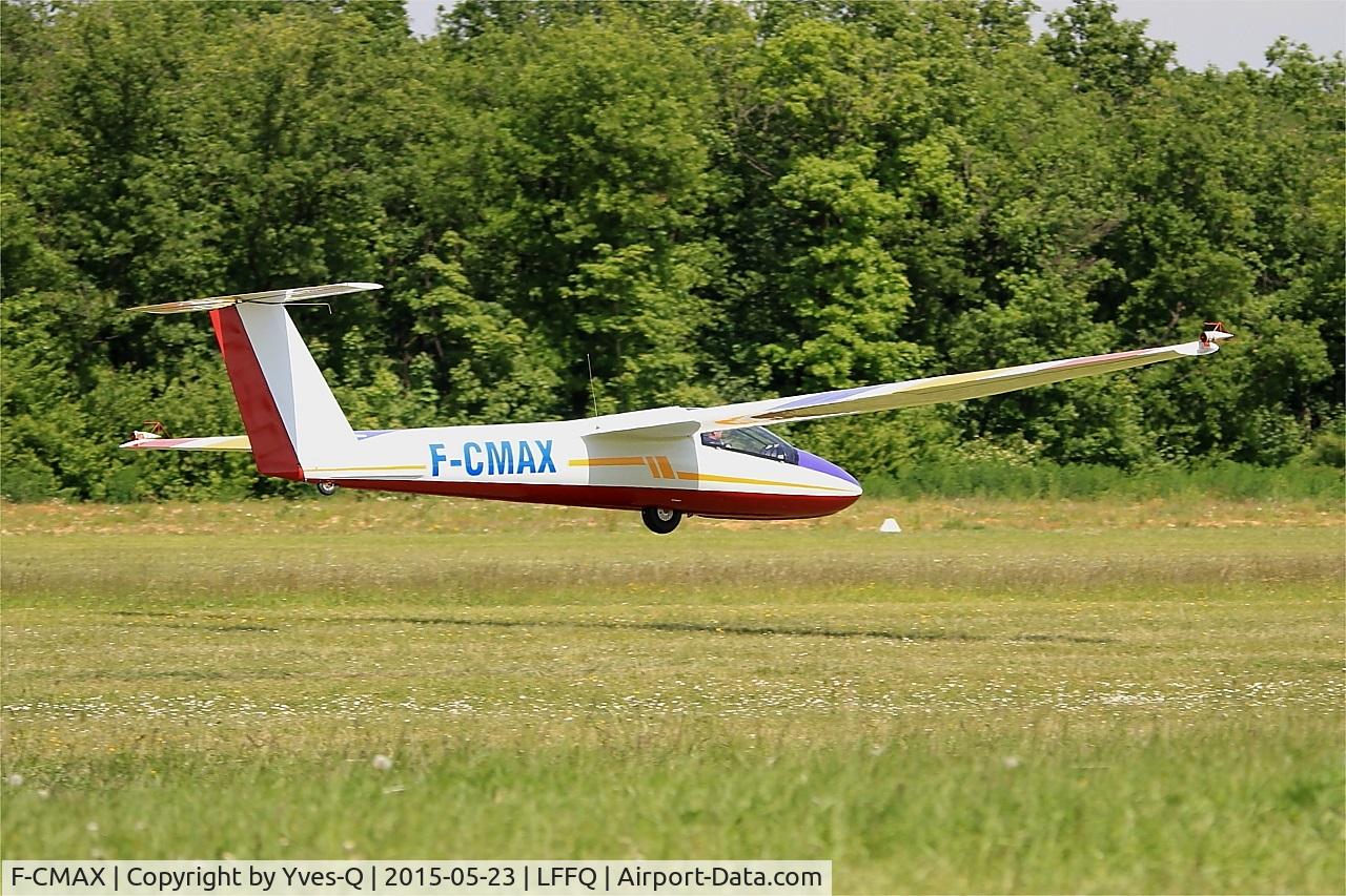 F-CMAX, 1972 Pilatus B4-PC11AF C/N 207, Pilatus B4-PC11 AF, Landing, La Ferté-Alais airfield (LFFQ) Airshow 2015