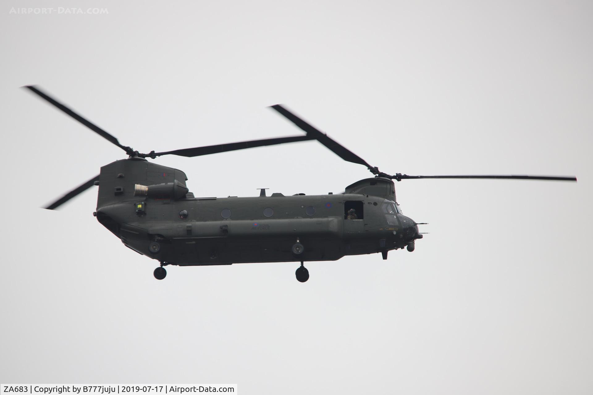 ZA683, Boeing Vertol Chinook HC.6A C/N MA014/M7031, during French Parade over Paris