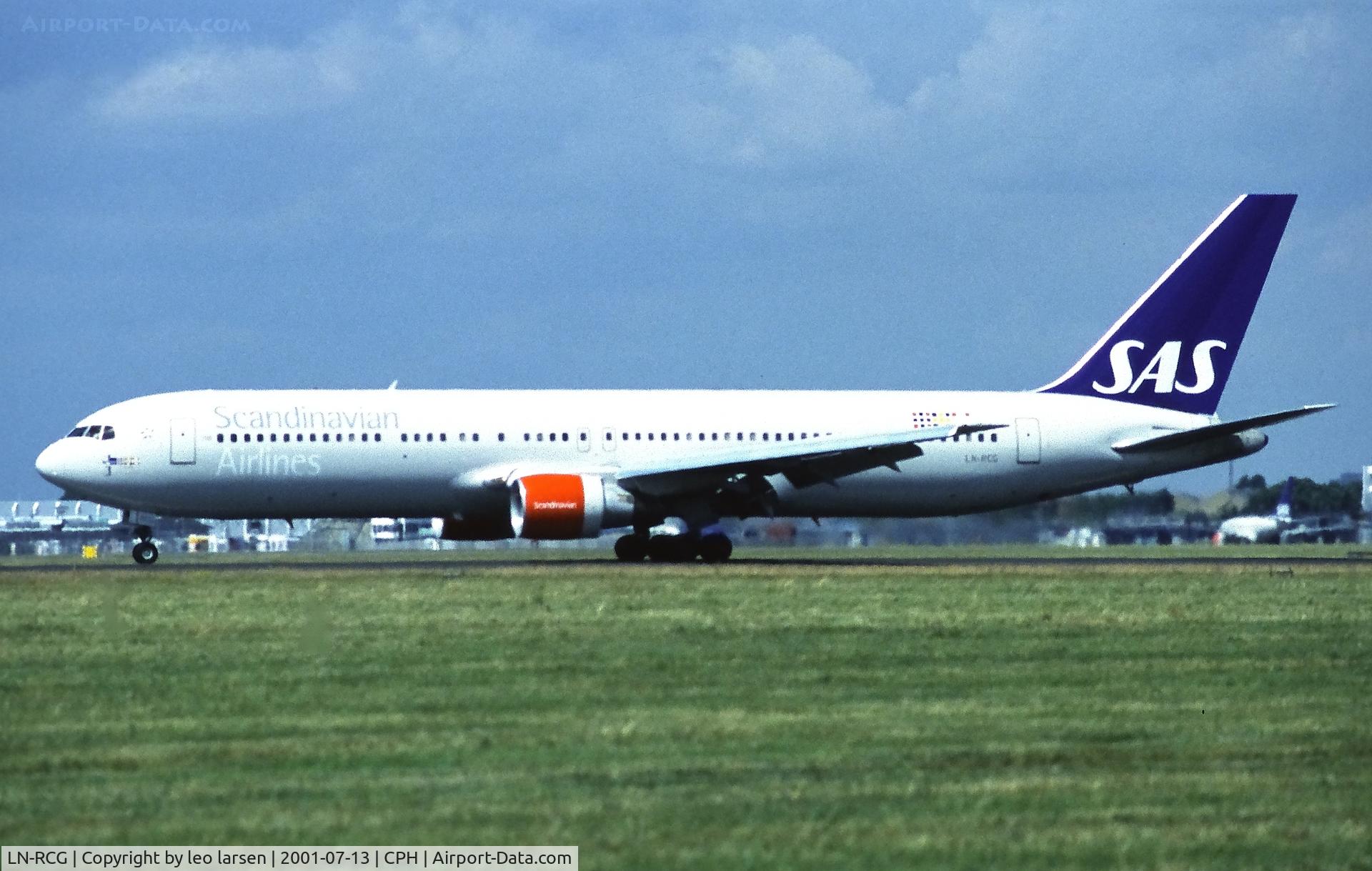 LN-RCG, 1989 Boeing 767-383/ER C/N 24475, Copenhagen 13.7.2001