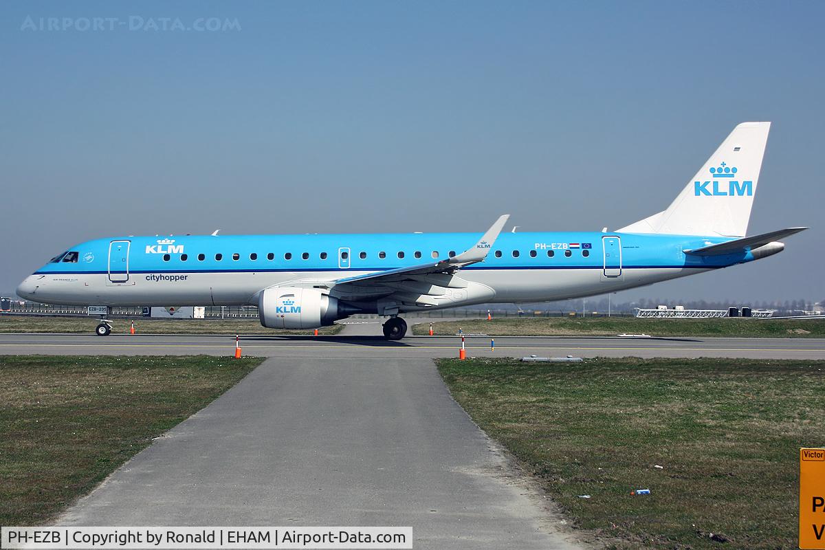 PH-EZB, 2008 Embraer 190LR (ERJ-190-100LR) C/N 19000235, at spl
