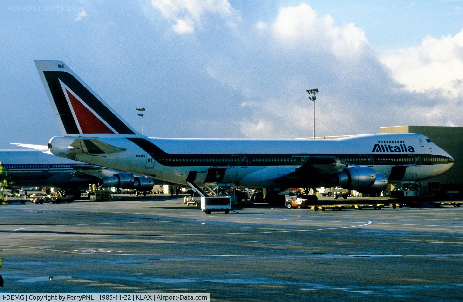 I-DEMG, 1981 Boeing 747-243B C/N 22510, Alitalia B742 at its gate in LAX