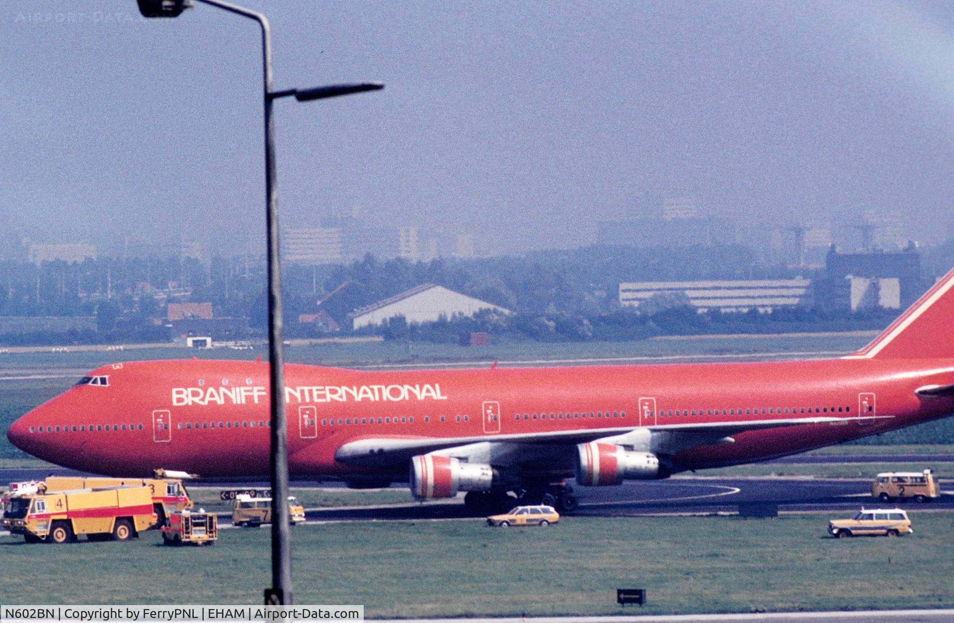 N602BN, 1979 Boeing 747-227B C/N 21682, Braniff B742 in trouble, it ended well.