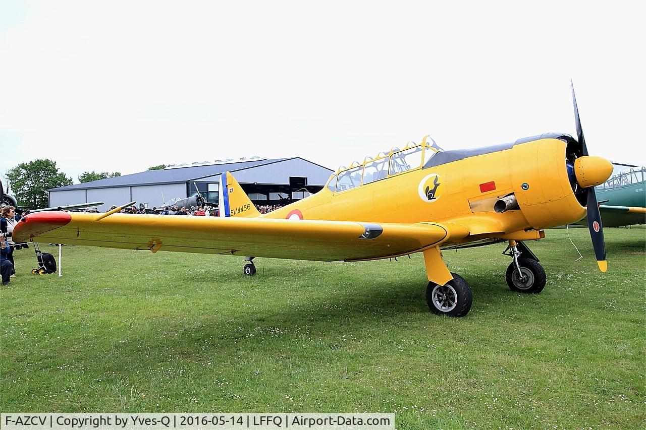 F-AZCV, 1951 North American T-6G Texan C/N 182-143, North American T-6G Texan, static display, La Ferté-Alais airfield (LFFQ) Airshow 2016