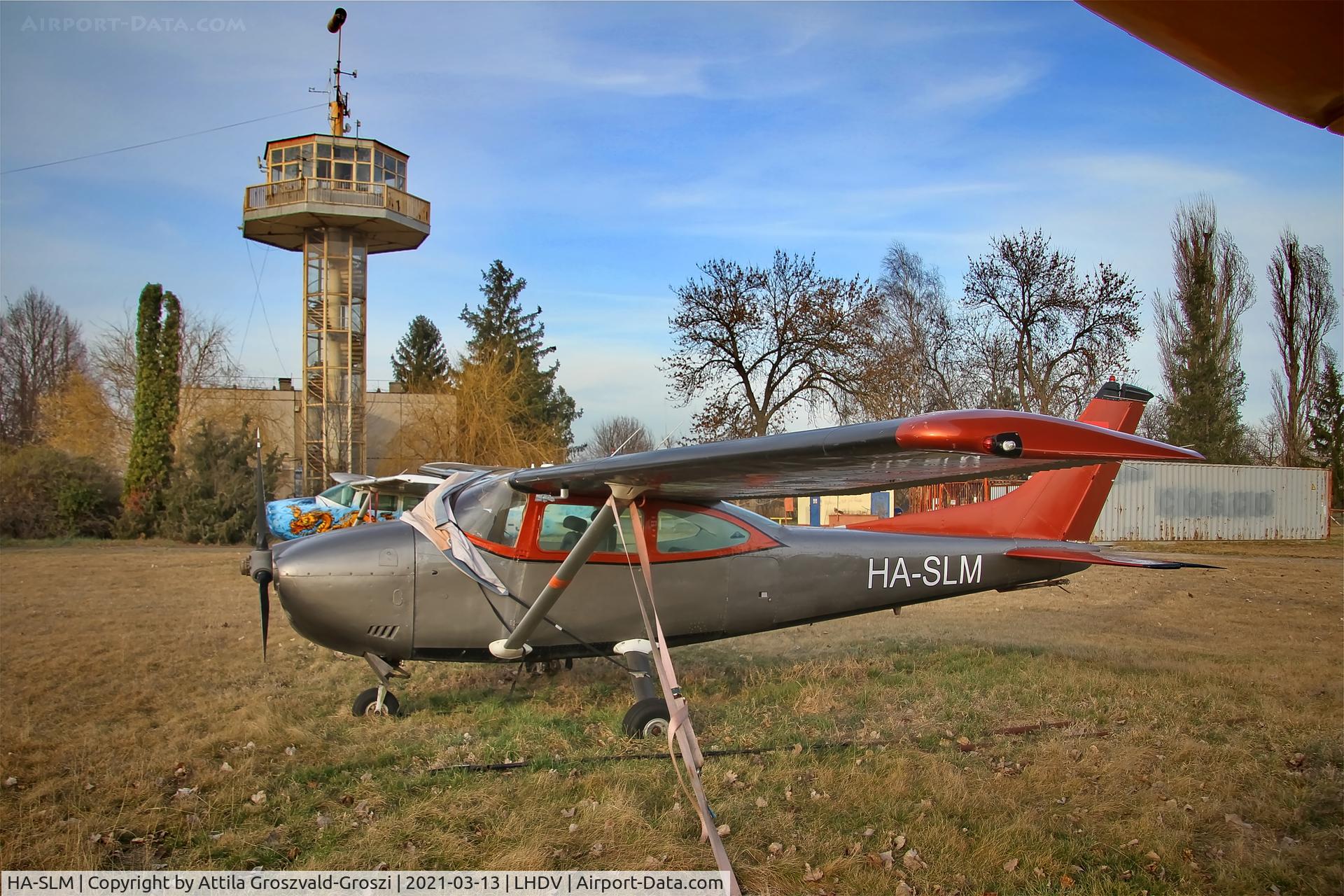HA-SLM, Cessna 182P Skylane C/N 18262838, LHDV - Dunaújváros-Kisapostag Airport, Hungary