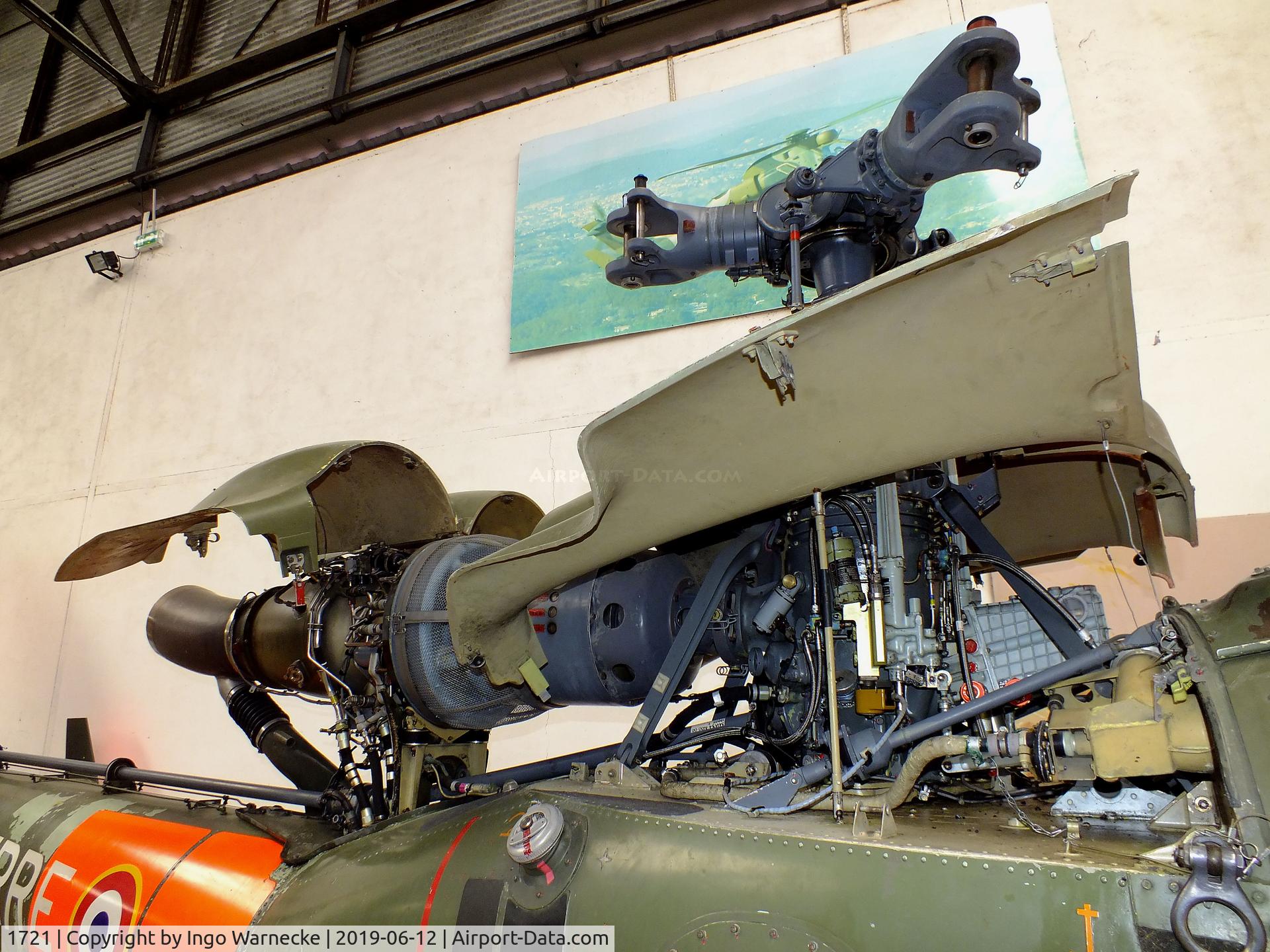 1721, Aérospatiale SA-341F Gazelle C/N 1721, Aerospatiale SA.341F Gazelle (minus rotor blades) at the Musee de l'ALAT et de l'Helicoptere, Dax