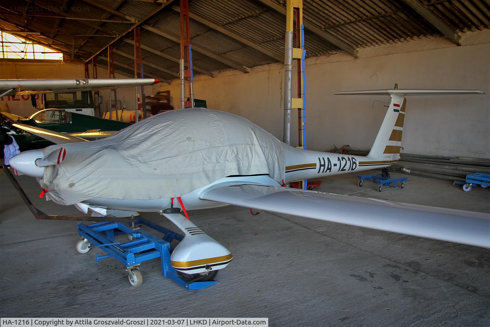 HA-1216, 1984 Hoffmann H-36 Dimona C/N 3666, LHKD - Kecskéd Airport, Hungary