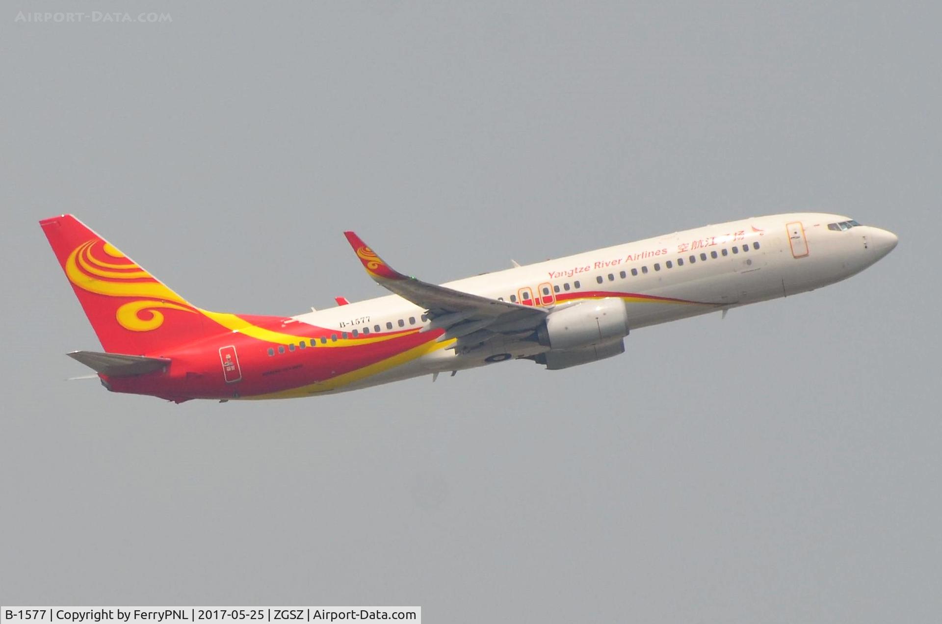 B-1577, 2016 Boeing 737-8EH C/N 40745, Yangtze River Express B738 departing