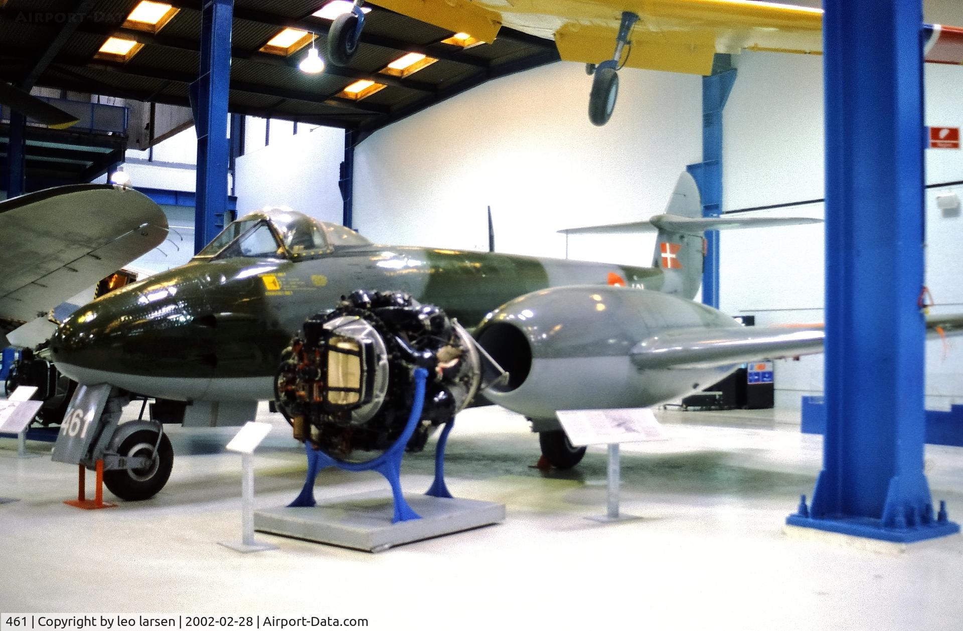 461, 1949 Gloster Meteor F.4 C/N G5/294, Helsingør tekniske museum 28.2.2002