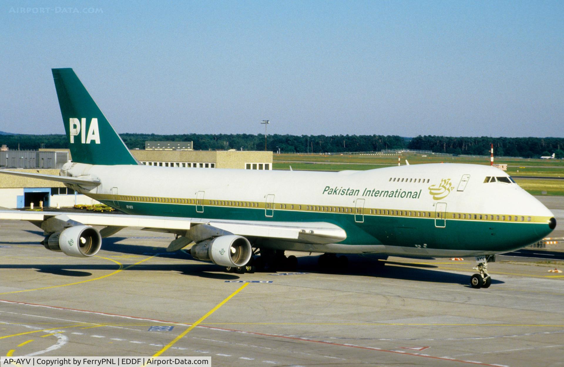 AP-AYV, 1974 Boeing 747-282B C/N 20928, PIA B742