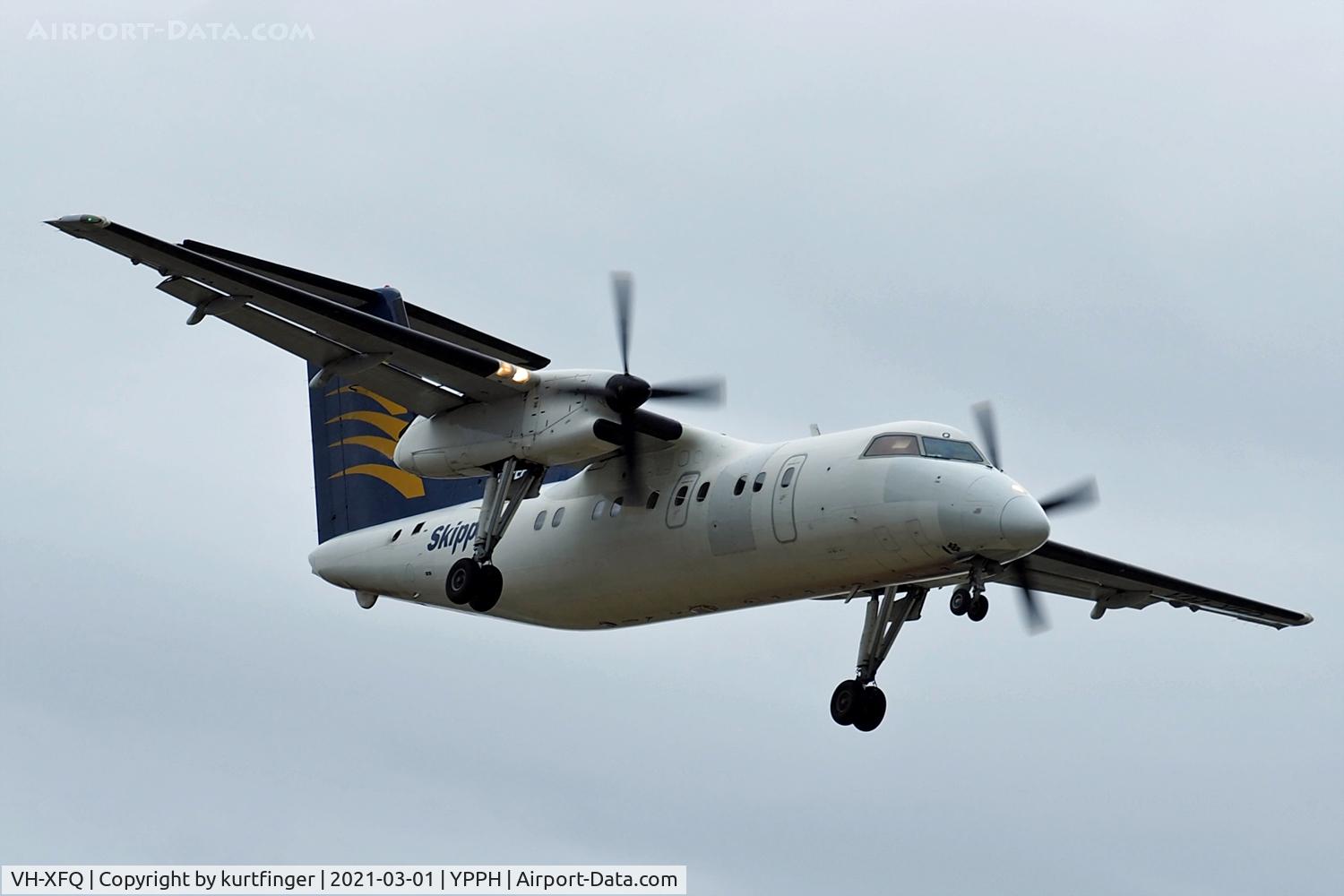 VH-XFQ, 1991 De Havilland Canada DHC-8-106 Dash 8 C/N 306, De Havilland Canada Dash-8-106 cn 306. Skippers Aviation VH-XFQ final runway 06 YPPH 1327 01 March 2021