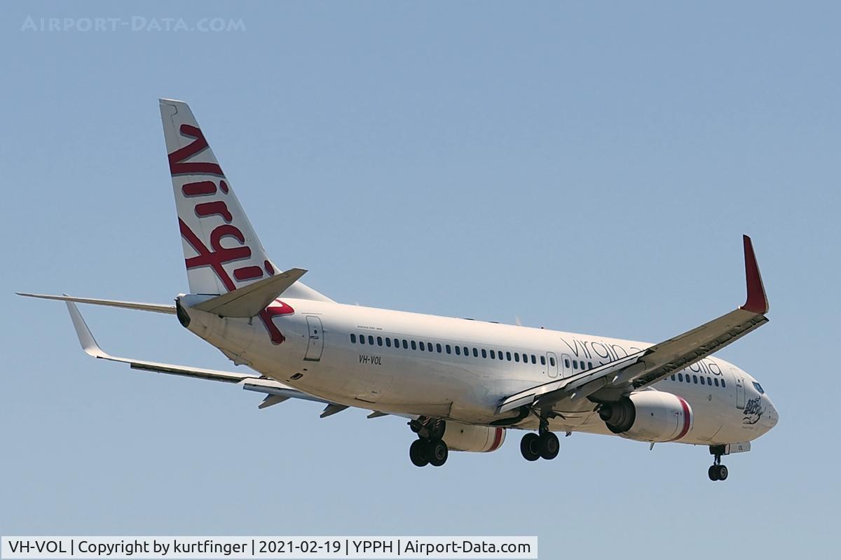 VH-VOL, 2003 Boeing 737-8FE C/N 33759, Boeing 737-8FE cn 33759 Ln1364. Virgin Aus VH-VOL Newport Beach  final rwy 06 YPPH 19 February 2021