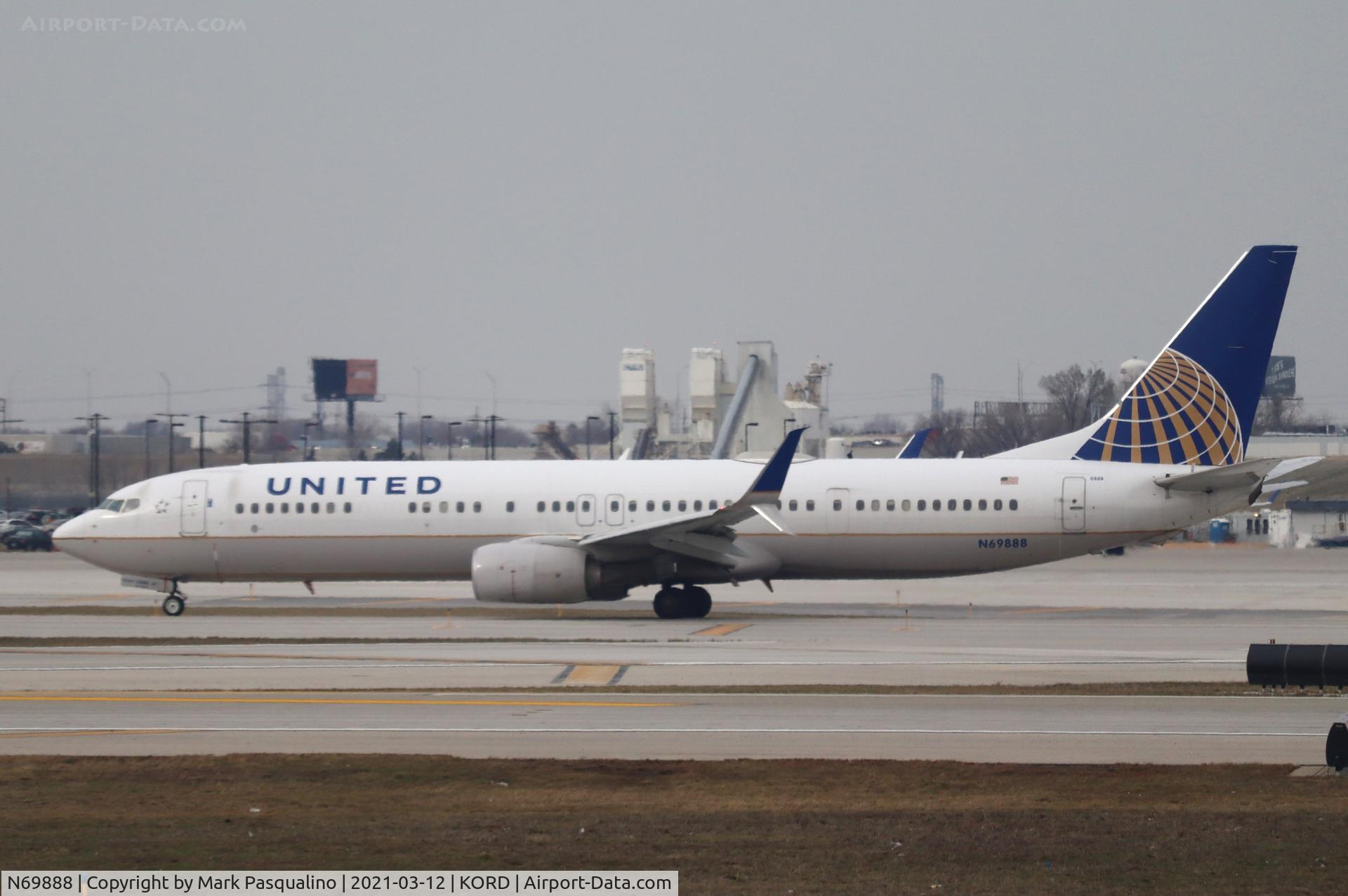 N69888, 2015 Boeing 737-924/ER C/N 42191, Boeing 737-924/ER