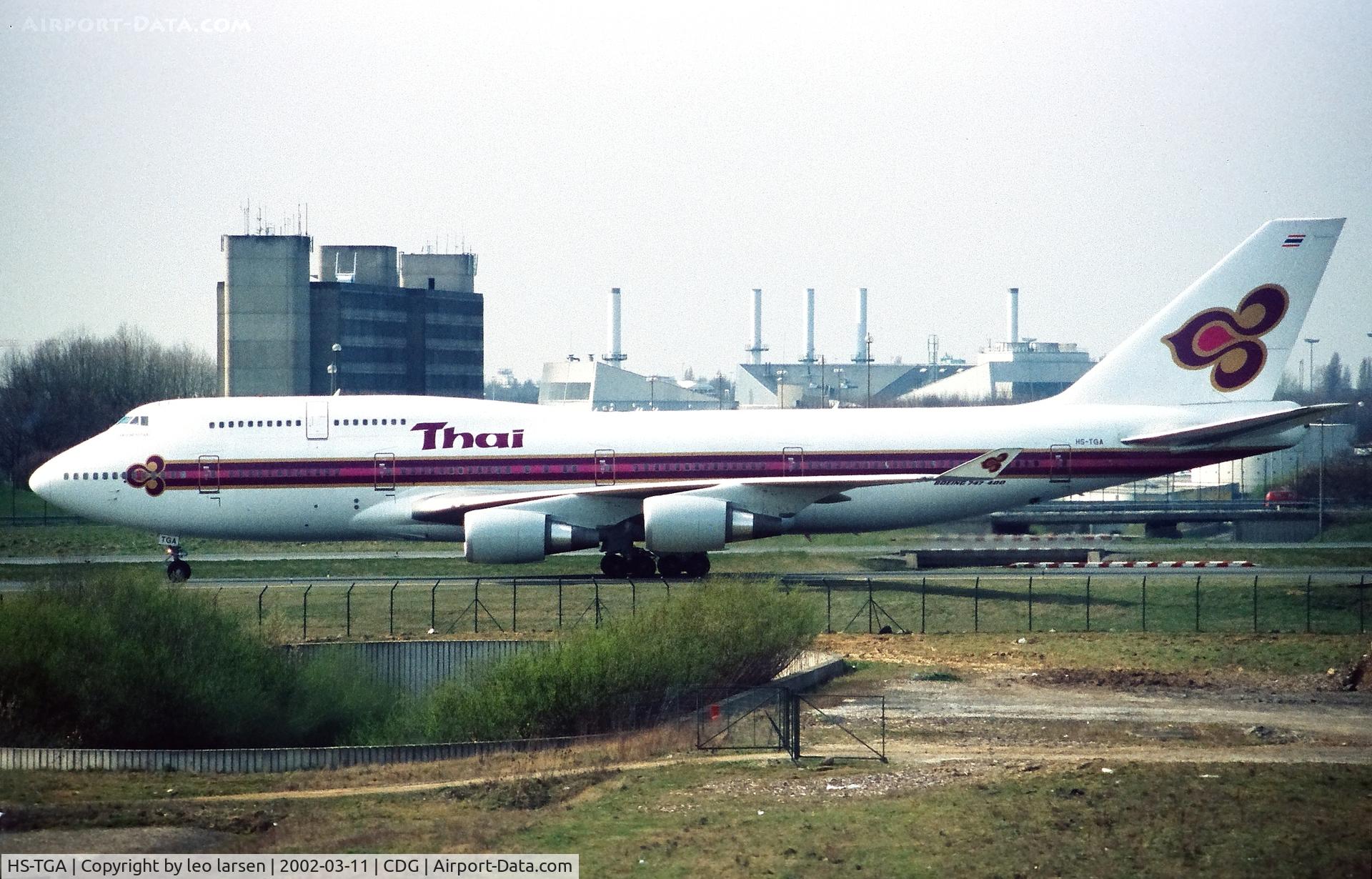 HS-TGA, 2001 Boeing 747-4D7 C/N 32369, Paris Charles de Gaulle 11.3.2002