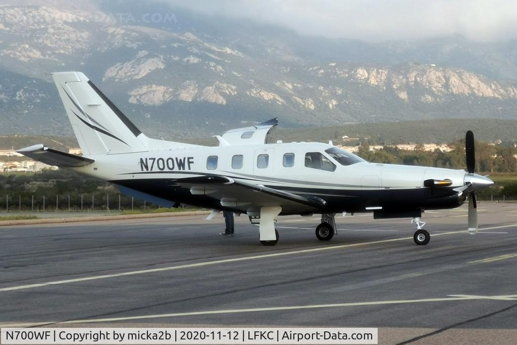 N700WF, 2003 Socata TBM-700 C/N 254, Parked