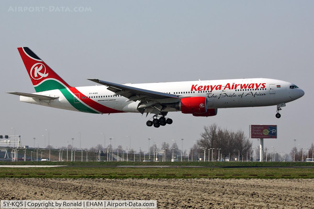 5Y-KQS, 2005 Boeing 777-2U8/ER C/N 33683, at spl