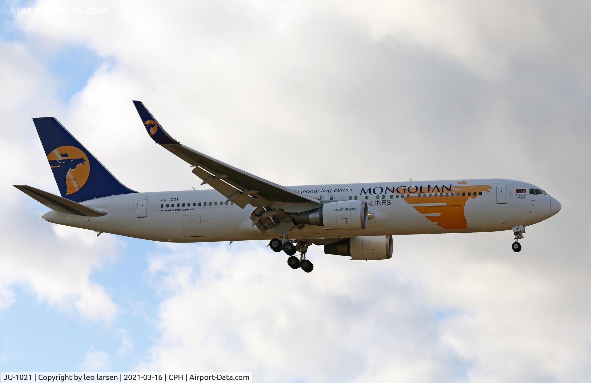 JU-1021, 2013 Boeing 767-34G/ER C/N 41519, Copenhagen 16.3.2021