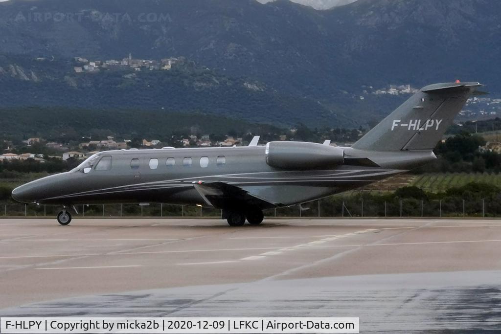 F-HLPY, 2006 Cessna 525A CitationJet CJ2+ C/N 525A-0321, Taxiing