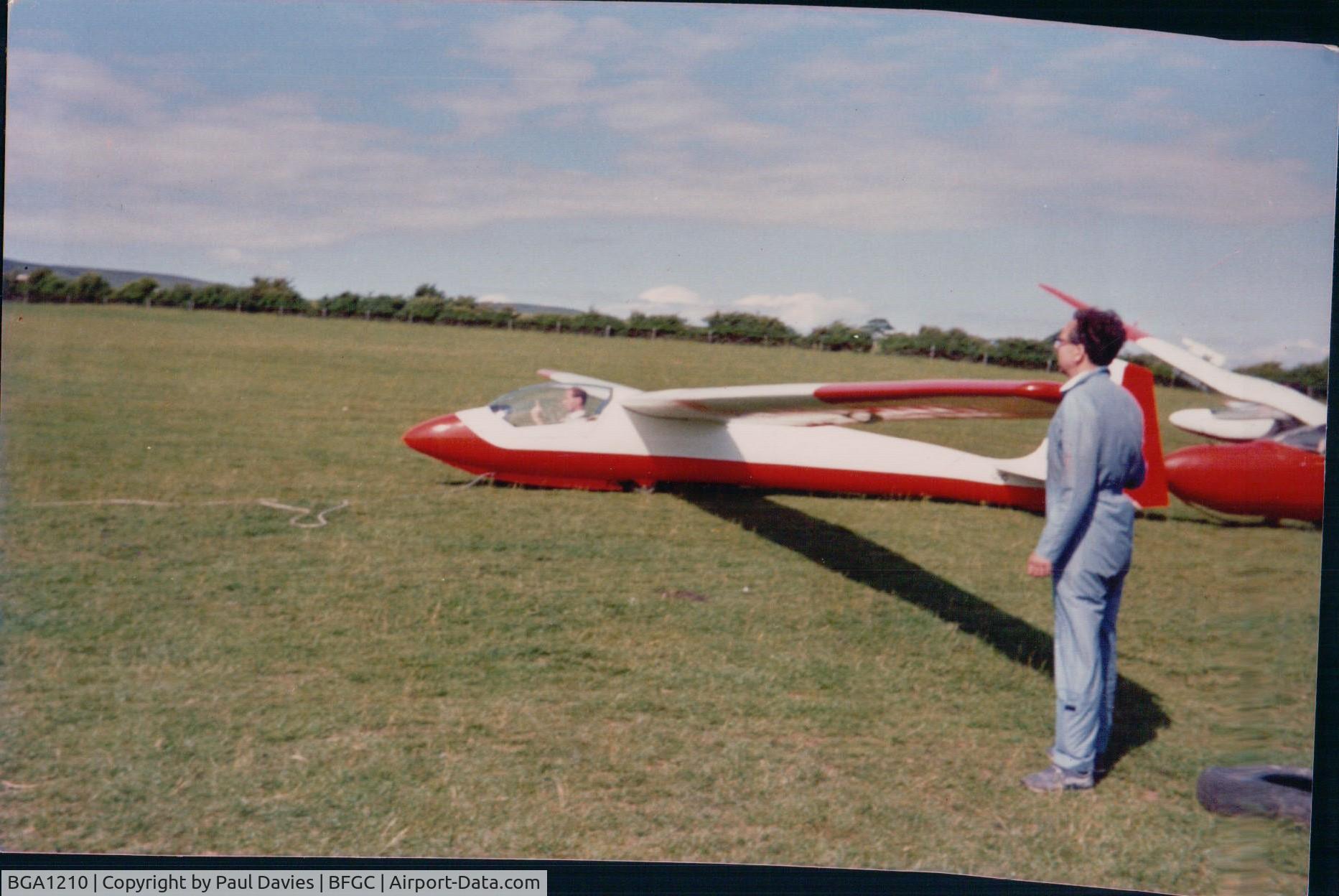 BGA1210, Slingsby T.50 Skylark 4 C/N 1460, BGA1210- red nose, strip under fuselage, up  rudder, red outer wing sections.  I part owned 1988-1990. Had ben restored by Flt Lt. Roy Greenslade following crash b4 we bought, crashed after I sold share, restored to fly again, still was flying post 2018
