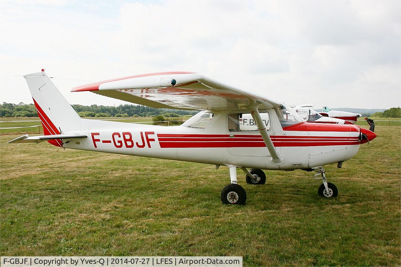 F-GBJF, Reims F152 C/N 1485, Reims F152, Static dispay, Guiscriff airfield (LFES) open day 2014