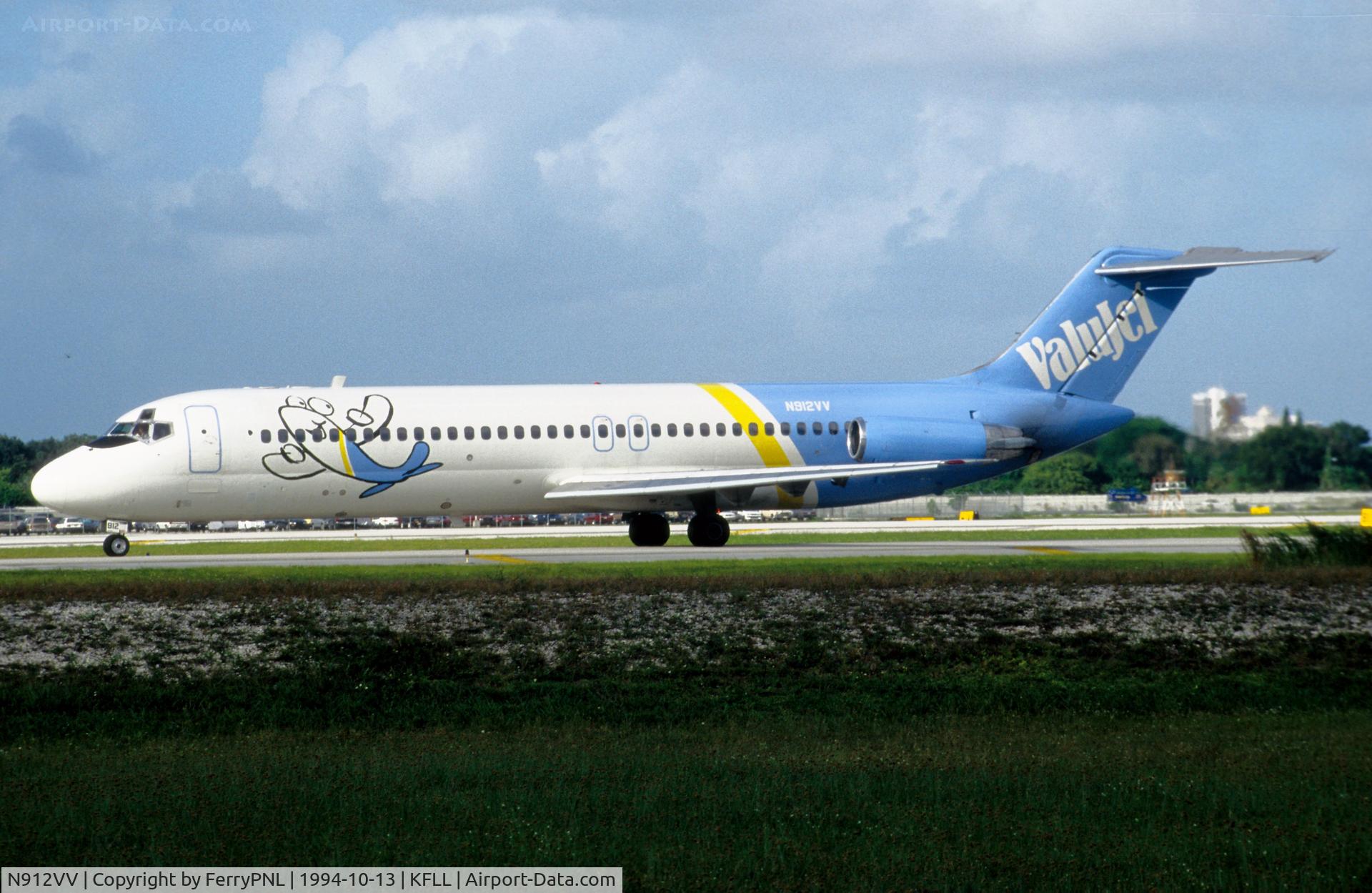 N912VV, 1969 Douglas DC-9-32 C/N 47359, Air Tran DC9, frame written-off in 1999 after fire damage