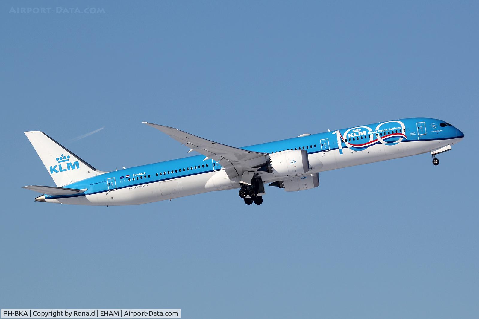 PH-BKA, 2019 Boeing 787-10 Dreamliner C/N 42492, at spl