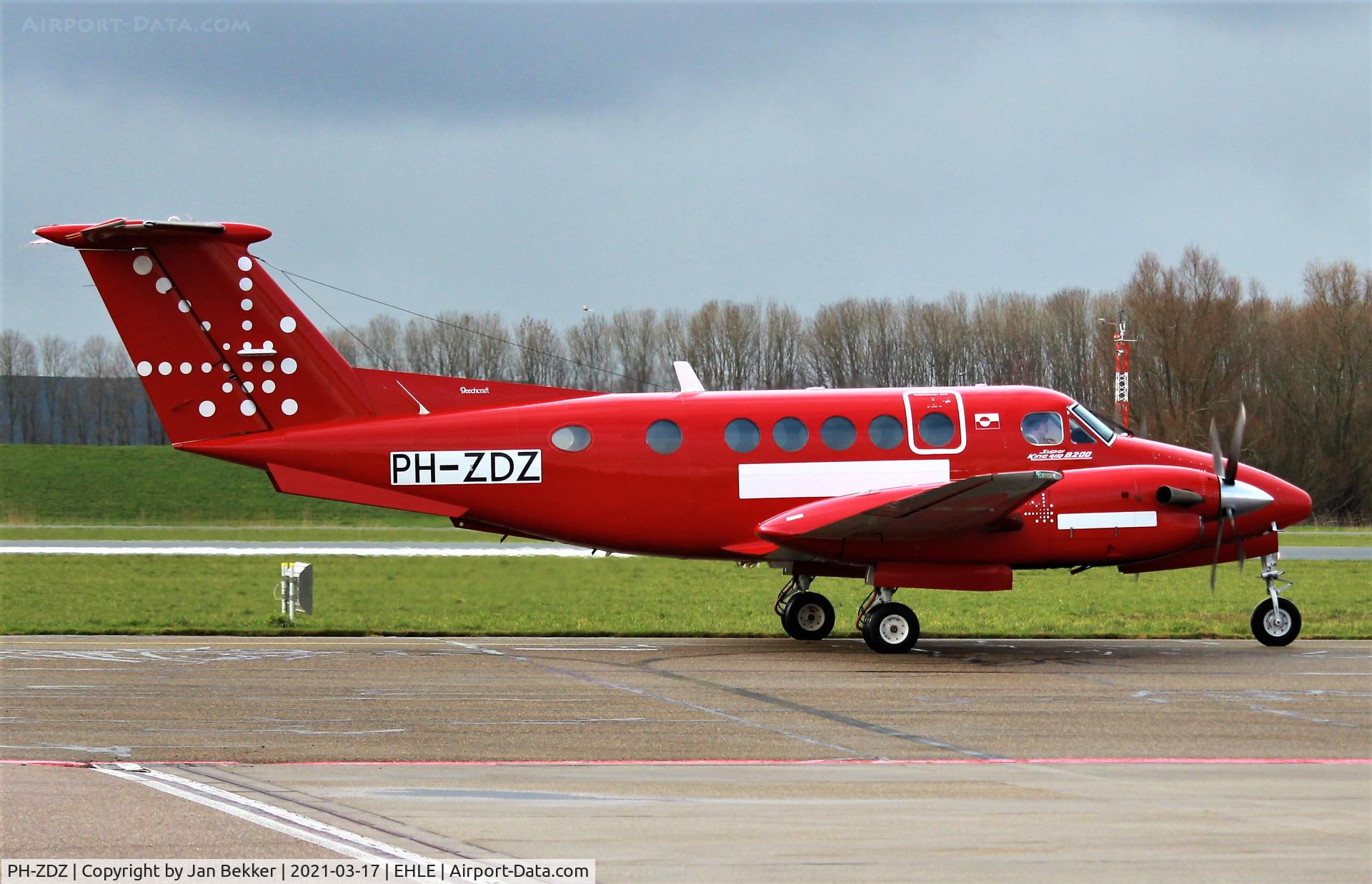 PH-ZDZ, 1999 Raytheon B200 King Air C/N BB-1675, First time arrival in Holland. Its new hombase. Lelystad Airport